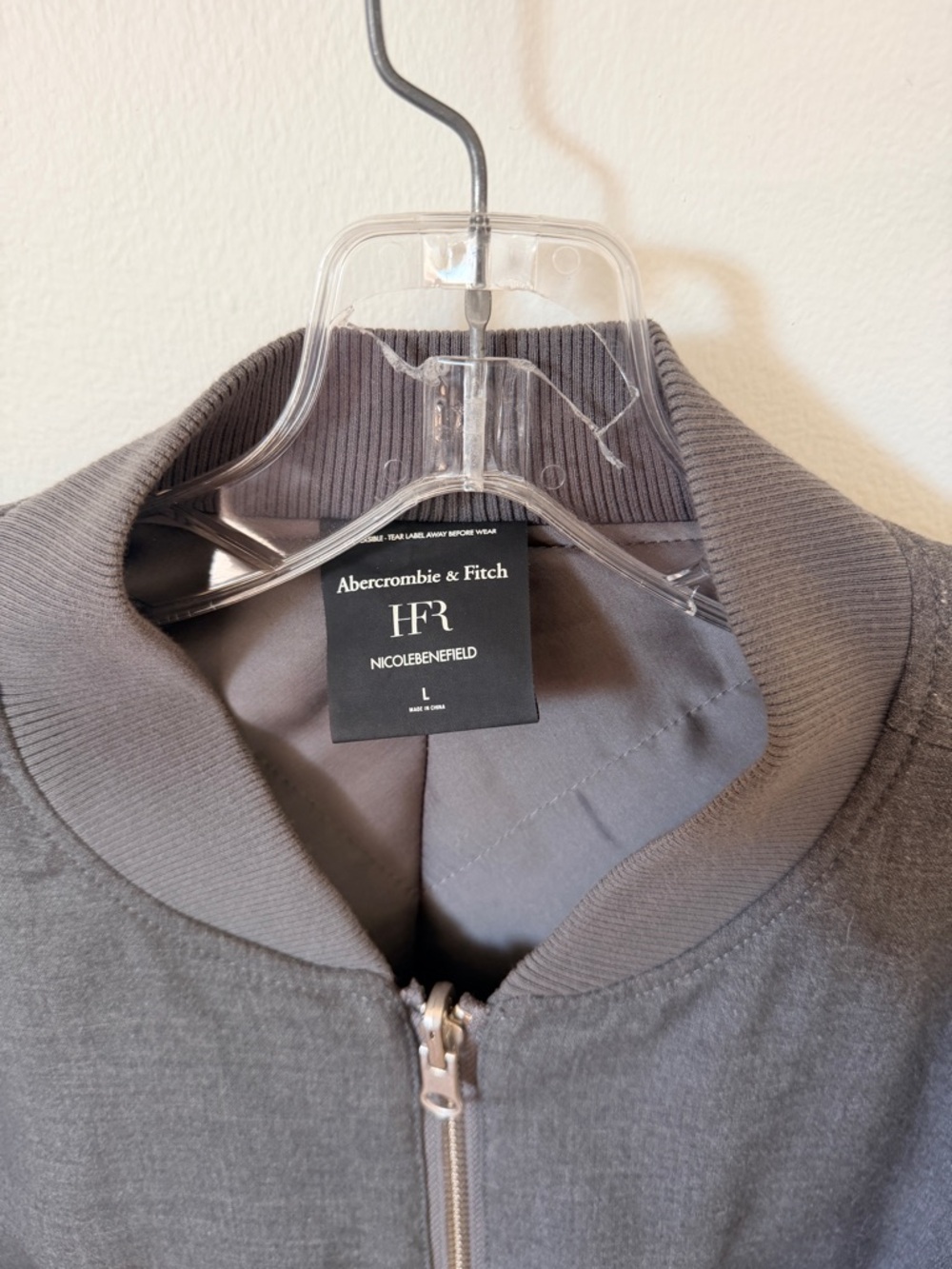 Abercrombie HFR x Nicole Benefield Cropped Bomber Jacket L - Picture 4 of 4